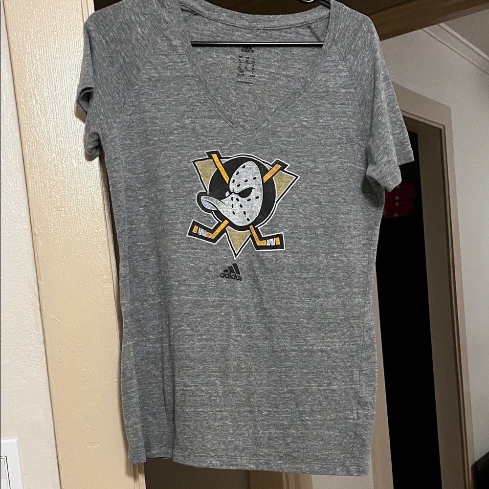 Ducks Adidas Heather Gray Hockey Graphic Tee